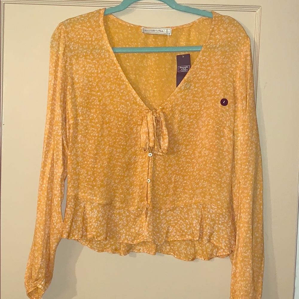 Abercrombie Floral print tie top size L NWT